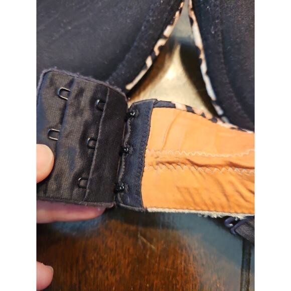 Victoria's Secret Very Sexy Strapless Cheetah Print Bra 36c Brown Black White - Picture 9 of 10